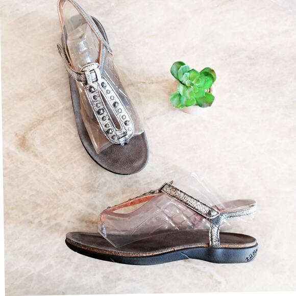 Taos Shoes - Taos Trance Womens 40 US 9-9.5 Metallic Pewter Leather Studded Sandals Comfort